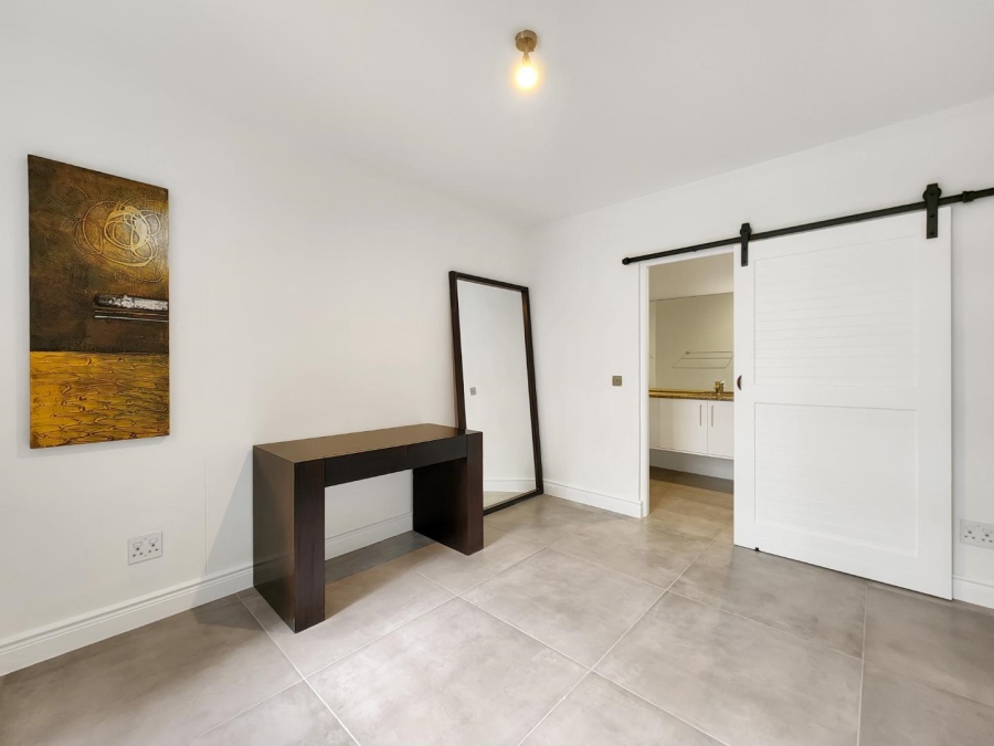 To Let 1 Bedroom Property for Rent in De Waterkant Western Cape